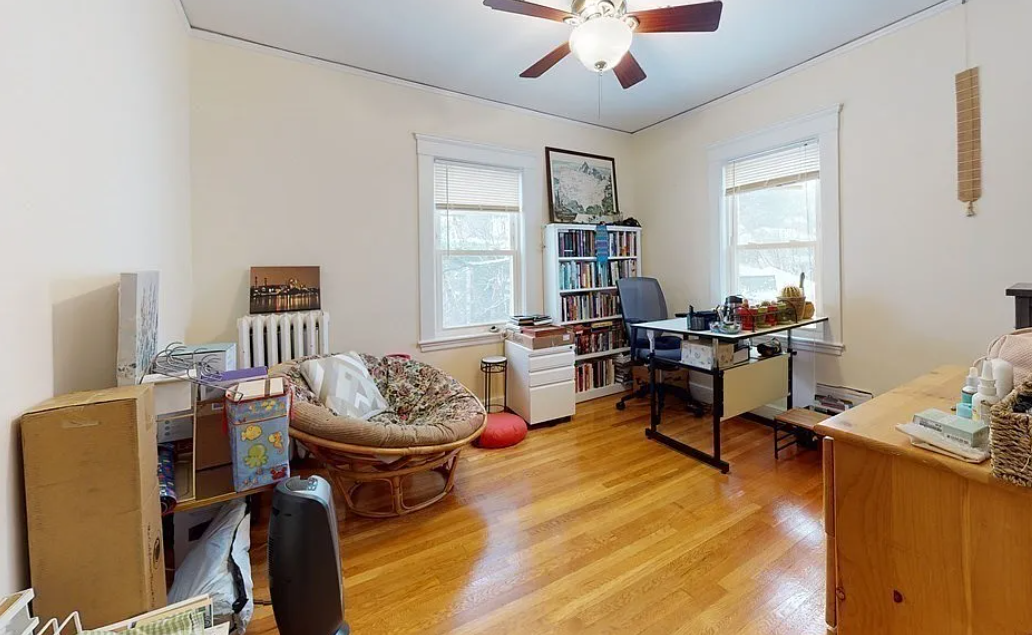 3 bed, 1 bath apartment for rent at 4 Field Rd Unit 2, Arlington — photo 6 of 9