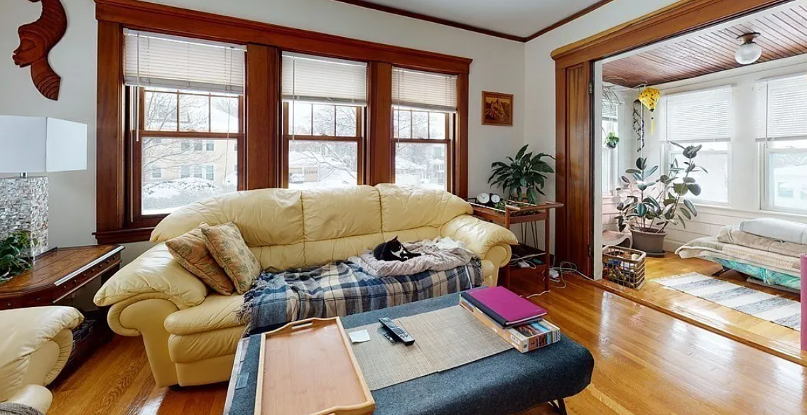3 bed, 1 bath apartment for rent at 4 Field Rd Unit 2, Arlington — photo 2 of 9