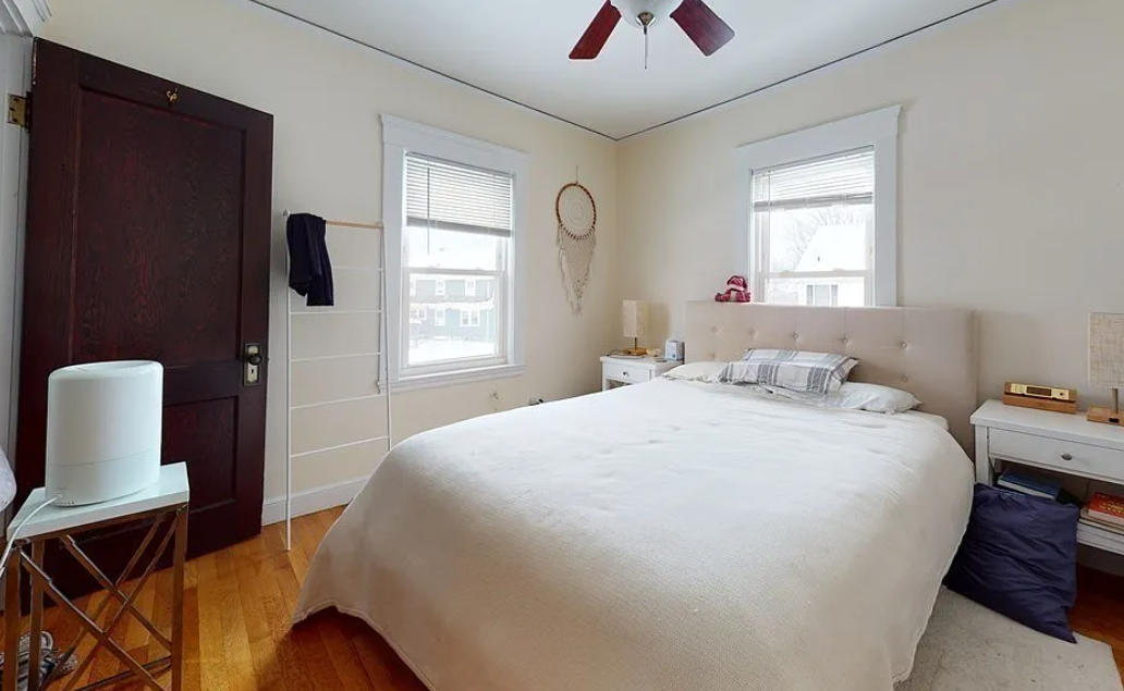 3 bed, 1 bath apartment for rent at 4 Field Rd Unit 2, Arlington — photo 5 of 9