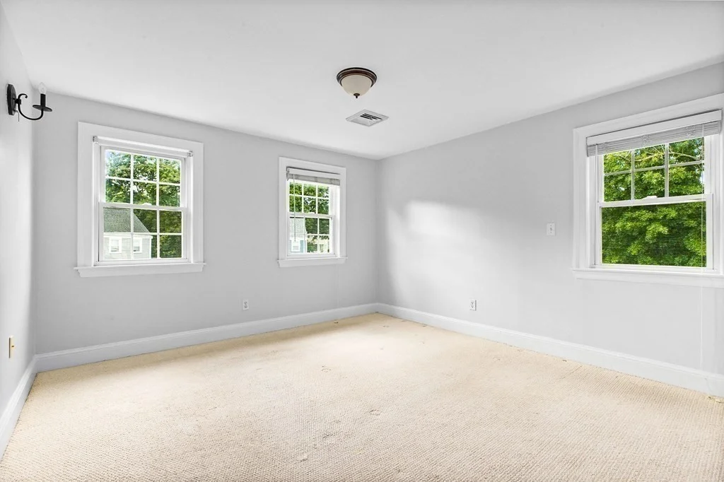 2 bed, 1 bath apartment for rent at 4 Forget Me Not Ln Unit 2, Hingham Center — photo 9 of 11
