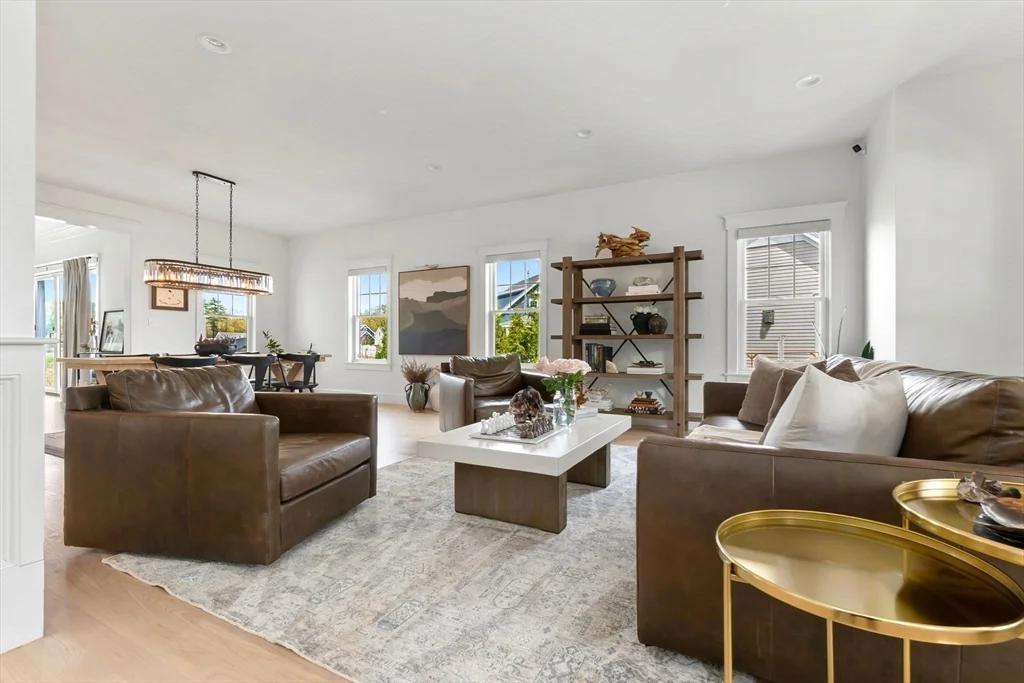 6 bed, 4+ bath apartment for rent at 4 Gabaree Ct, Newburyport — photo 21 of 41
