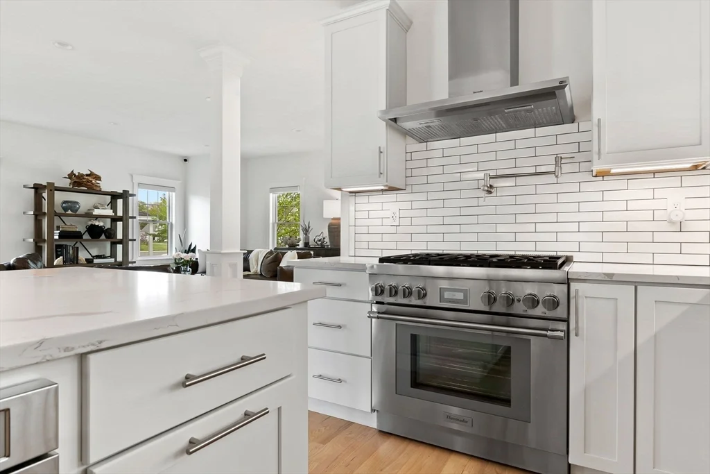 6 bed, 4+ bath apartment for rent at 4 Gabaree Ct, Newburyport — photo 10 of 41