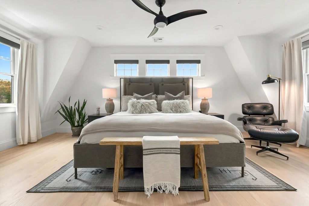 6 bed, 4+ bath apartment for rent at 4 Gabaree Ct, Newburyport — photo 30 of 41