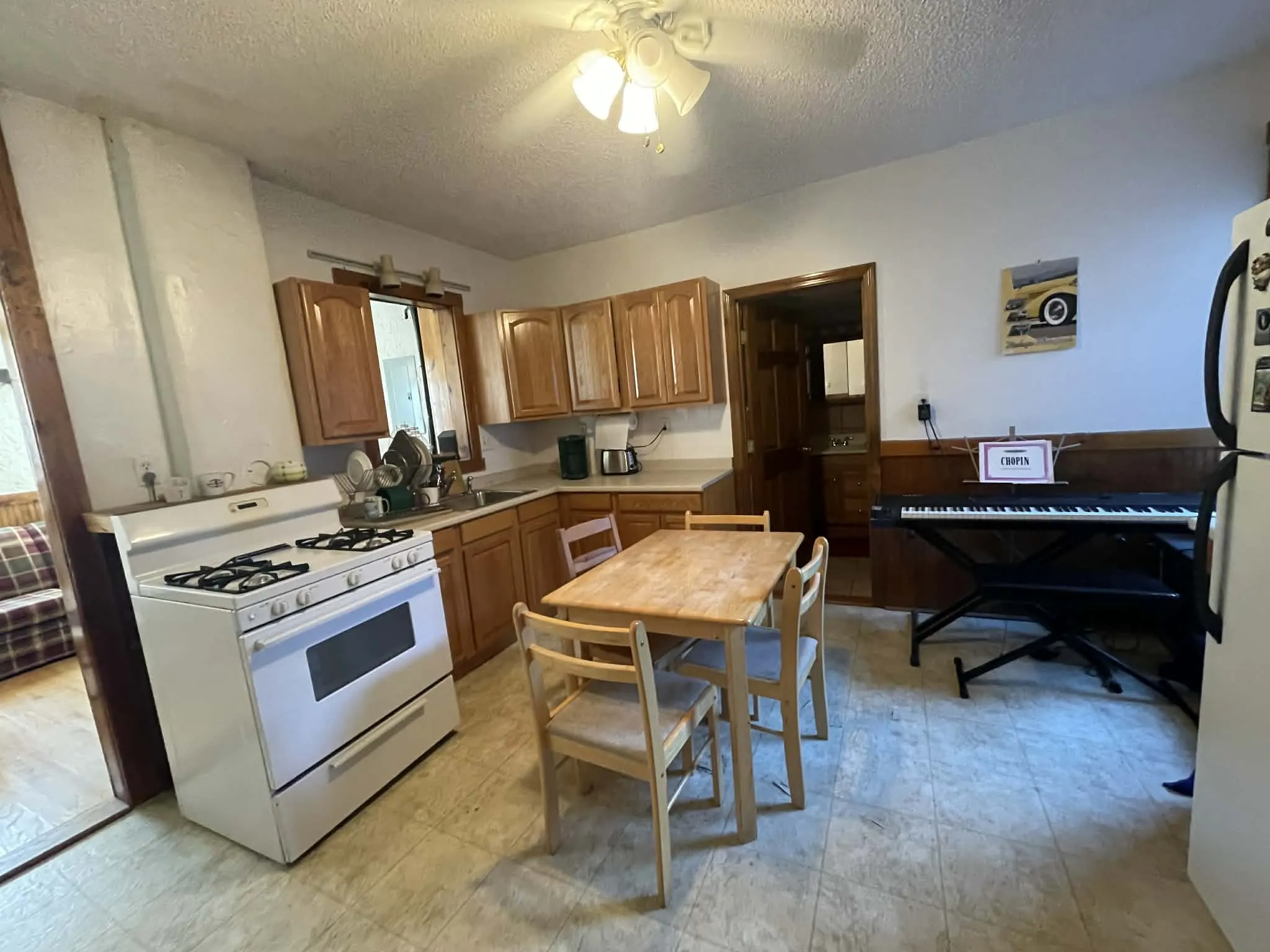 1 bed, 1 bath apartment for rent at 4 Garden Ct Unit 3B, North End — photo 2 of 4
