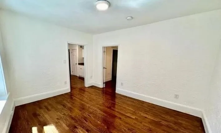 1 bed, 1 bath apartment for rent at 4 Garden Ct Unit 5C, North End — photo 7 of 9