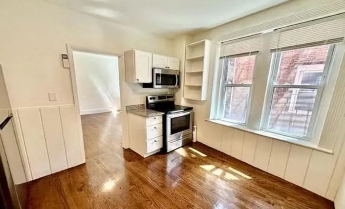 1 bed, 1 bath apartment for rent at 4 Garden Ct Unit 5C, North End — photo 3 of 9