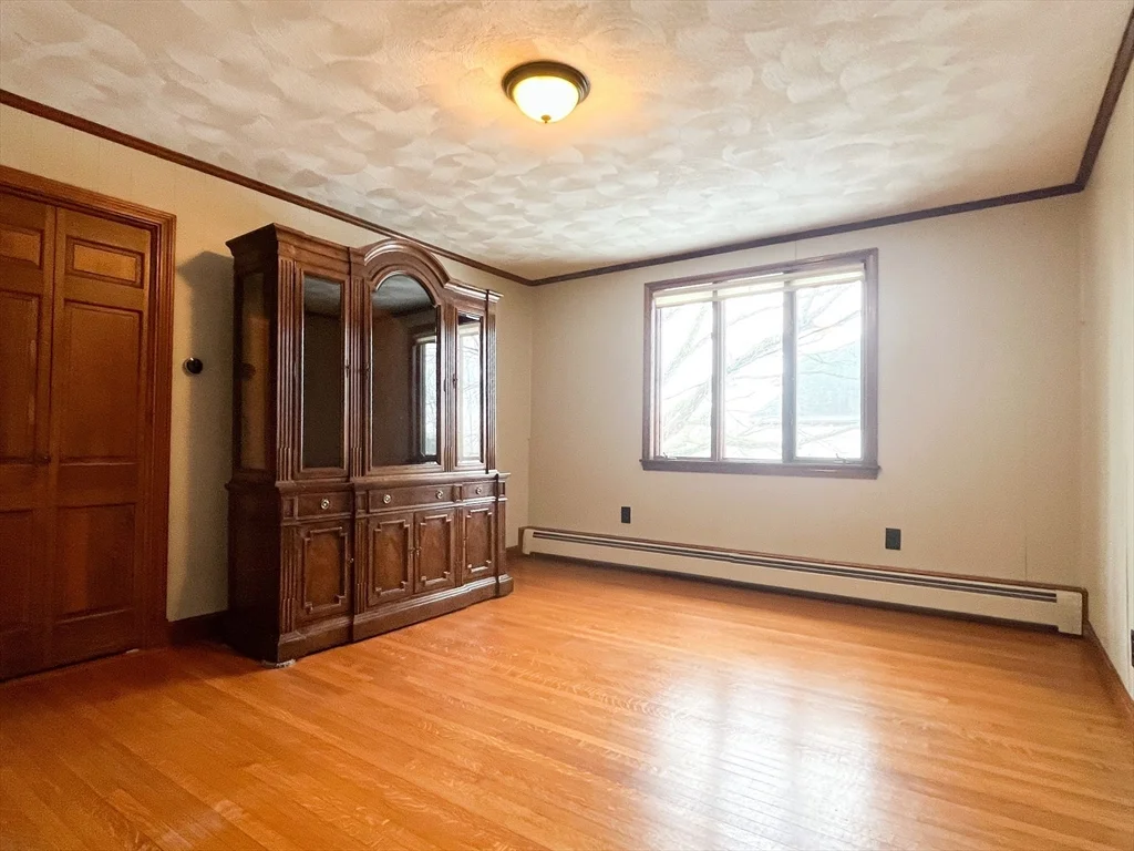 3 bed, 1 bath apartment for rent at 4 Gardner Unit 2, Peabody — photo 7 of 13