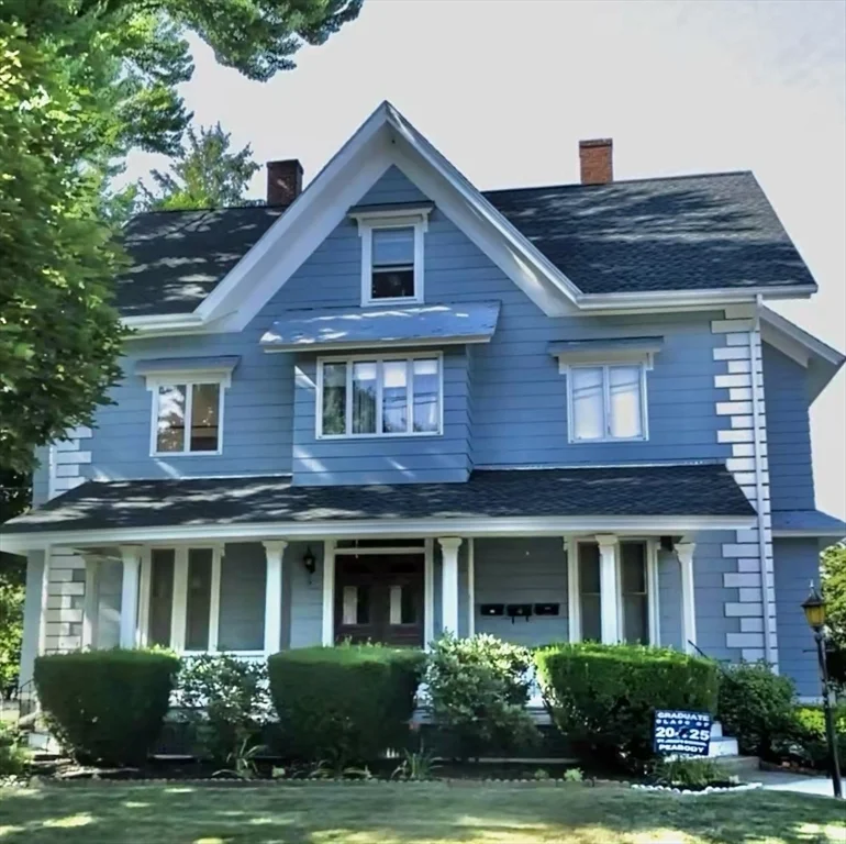 3 bed, 1 bath apartment for rent at 4 Gardner Unit 2, Peabody — photo 1 of 13