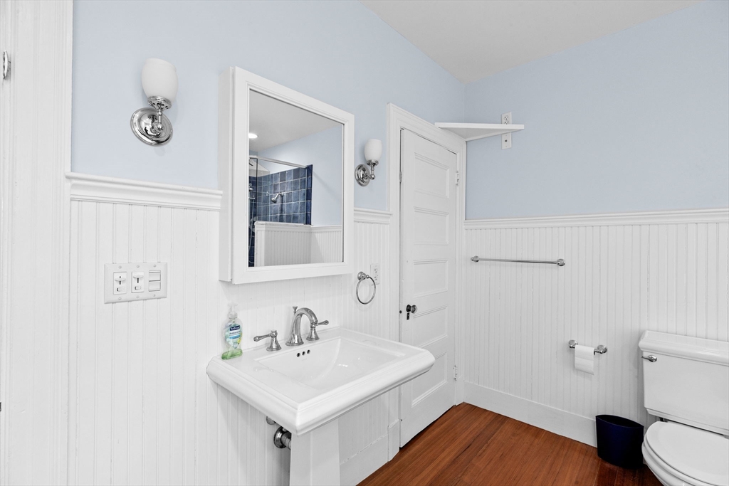 4 bed, 2 bath apartment for rent at 4 Glover Ave Unit 4, Allerton — photo 22 of 26