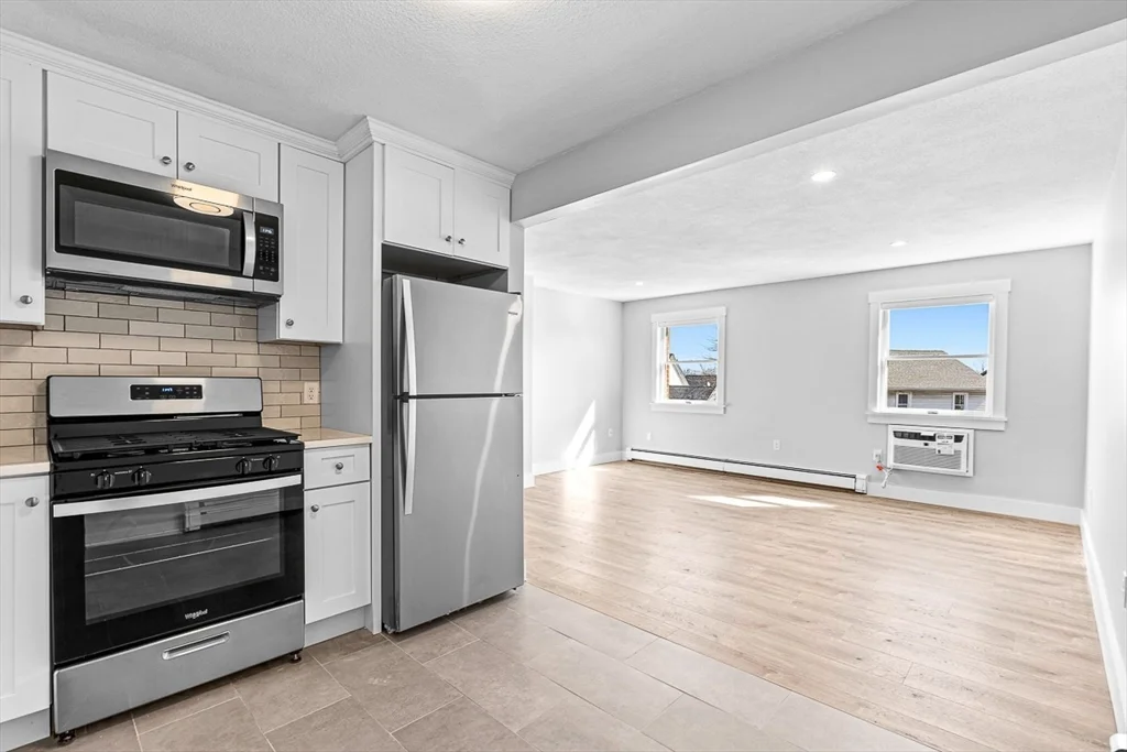 2 bed, 1 bath apartment for rent at 4 Golden Ct Unit 11, Medford — photo 16 of 17