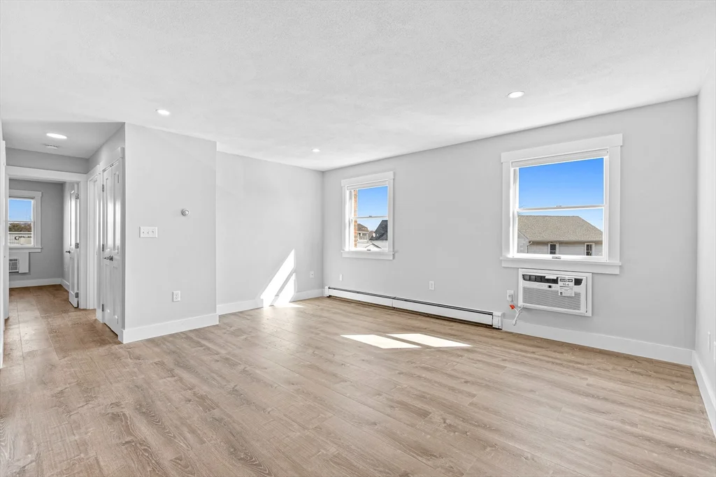 2 bed, 1 bath apartment for rent at 4 Golden Ct Unit 7, Medford — photo 11 of 17