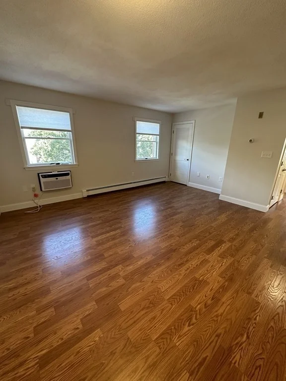 2 bed, 1 bath apartment for rent at 4 Golden Ct Unit Viii, Tufts University — photo 5 of 14