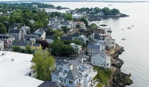 3 bed, 2 bath apartment for rent at 4 Goodwins Ct Unit 1, Marblehead — photo 15 of 16