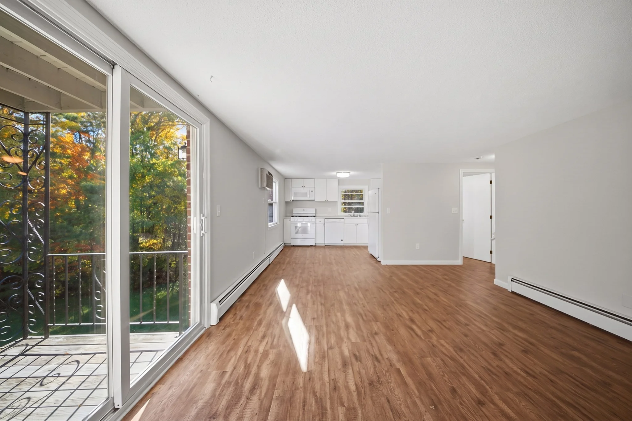2 bed, 1 bath apartment for rent at 4 Greenleaf Unit 4B, Merrimac — photo 5 of 26