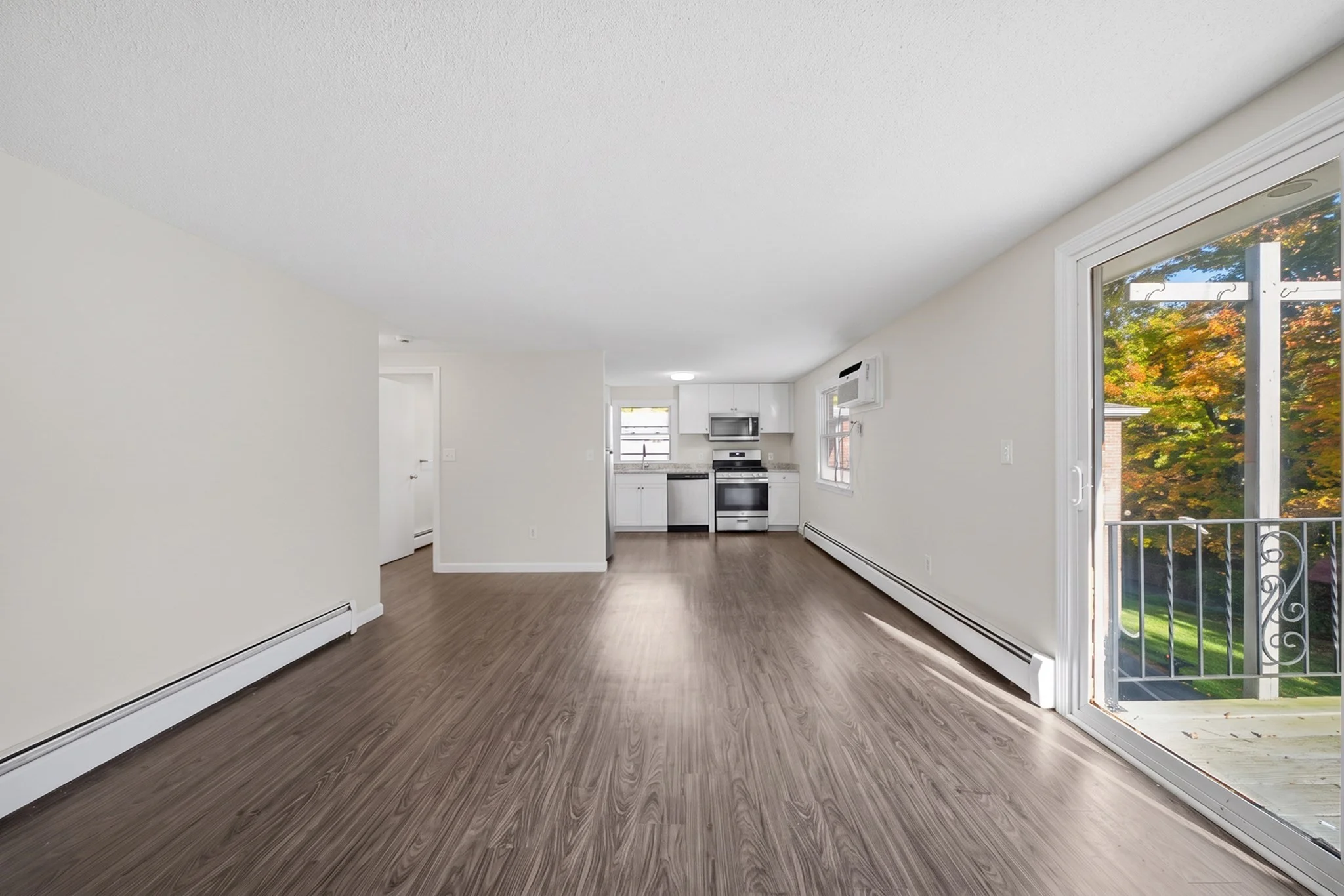 2 bed, 1 bath apartment for rent at 4 Greenleaf Unit 4C, Merrimac — photo 6 of 24