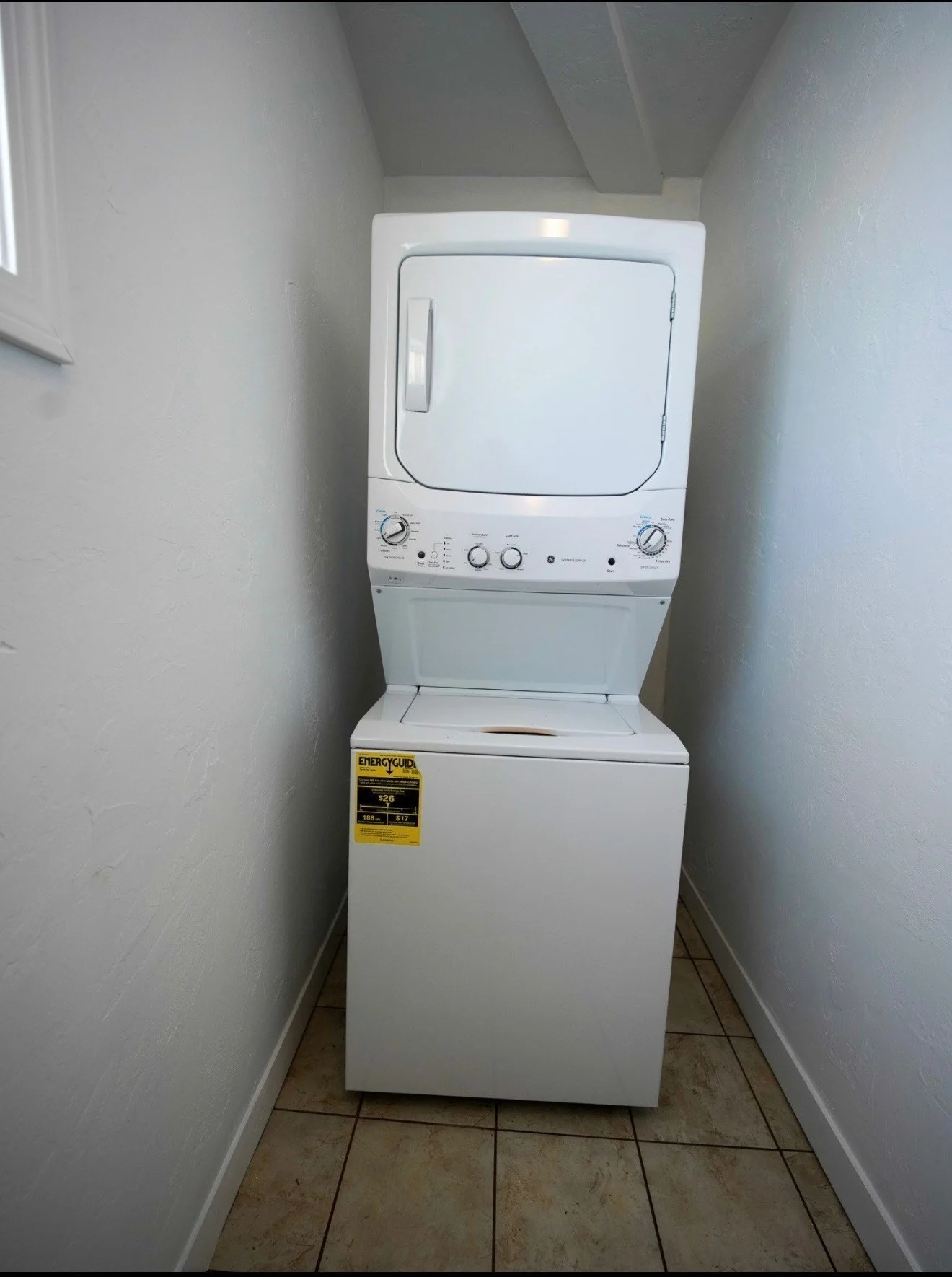 3 bed, 1 bath apartment for rent at 4 Greenwood St Unit 3-Room, Worcester — photo 9 of 13