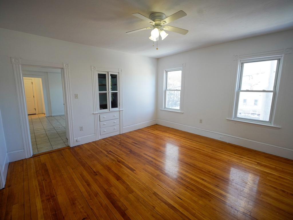 3 bed, 1 bath apartment for rent at 4 Greenwood St Unit 3, Worcester — photo 10 of 16