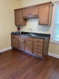 1 bed, 1 bath apartment for rent at 4 Grove St Unit 1, North Westport — photo 4 of 13