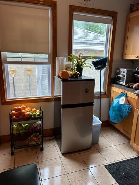 1 bed, 1 bath apartment for rent at 4 Grove St Unit 3, Belmont — photo 2 of 8