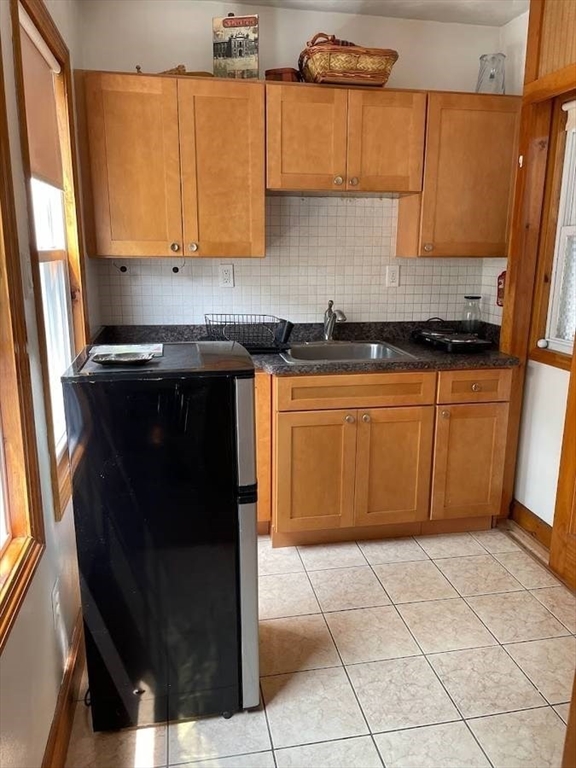 1 bed, 1 bath apartment for rent at 4 Grove St Unit 3, Belmont