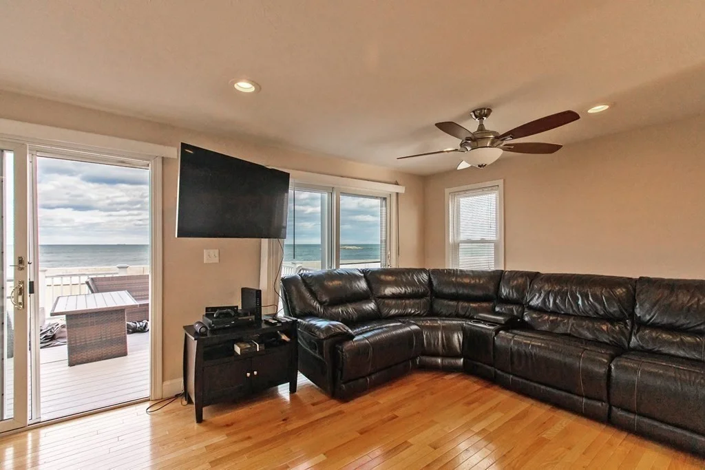 4 bed, 2 bath apartment for rent at 4 Gunrock Ave Unit 0, Hull — photo 6 of 19