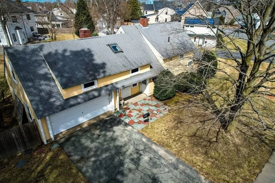 4 bed, 1 bath apartment for rent at 4 Hardwick Rd, Natick