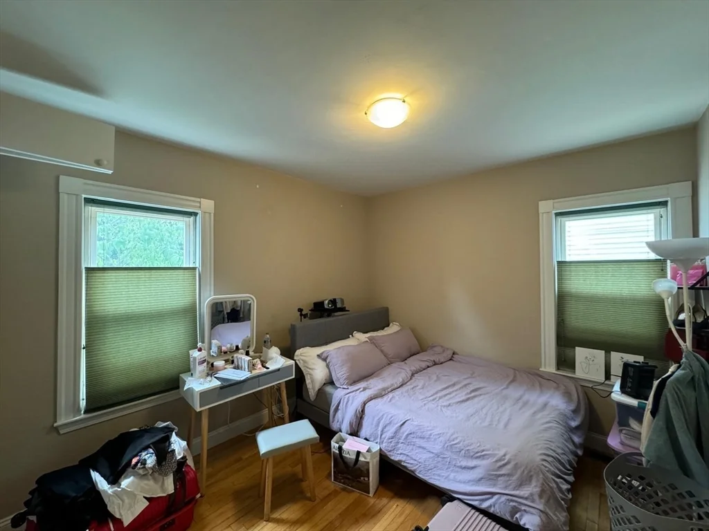 2 bed, 1 bath apartment for rent at 4 Hardwick St Unit 1, Cambridge — photo 15 of 18