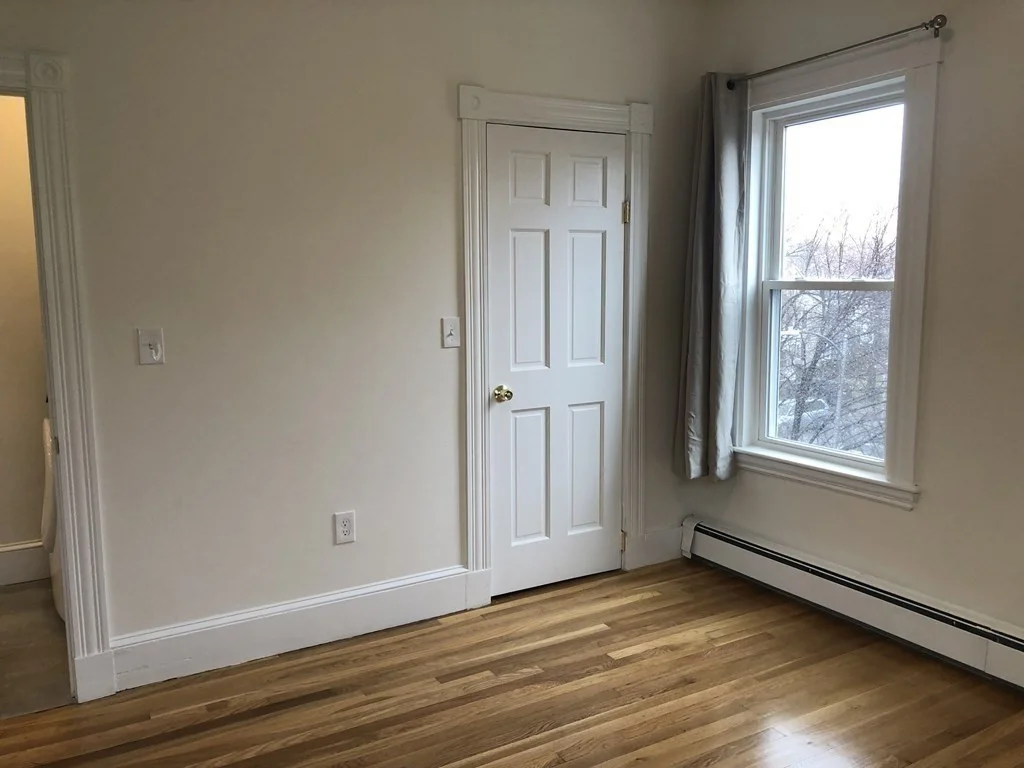 3 bed, 1 bath apartment for rent at 4 Hardwick St Unit 3, Kendall Square — photo 9 of 14