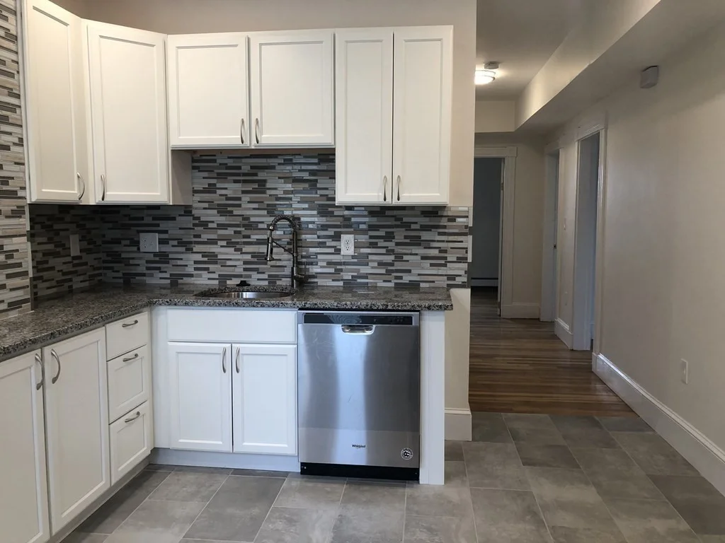3 bed, 1 bath apartment for rent at 4 Hardwick St Unit 3, Kendall Square — photo 4 of 14