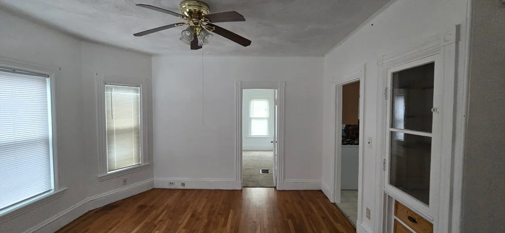 2 bed, 1 bath apartment for rent at 4 Harris Ave Unit 1, Everett — photo 3 of 11
