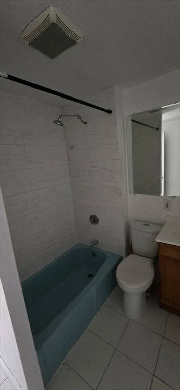 2 bed, 1 bath apartment for rent at 4 Harris Ave Unit 1, Everett — photo 7 of 11