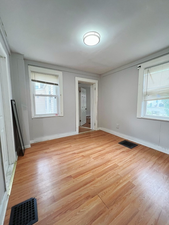 4 bed, 2 bath apartment for rent at 4 Harrison St Unit 1, Natick — photo 6 of 12