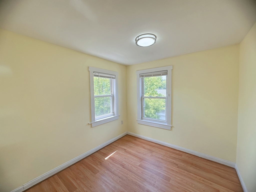 3 bed, 1 bath apartment for rent at 4 Harrison St Unit 2, Natick — photo 12 of 15