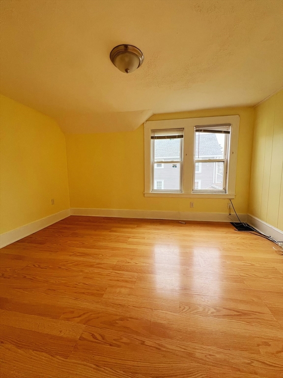 3 bed, 1 bath apartment for rent at 4 Harrison St Unit 2, Natick — photo 5 of 15