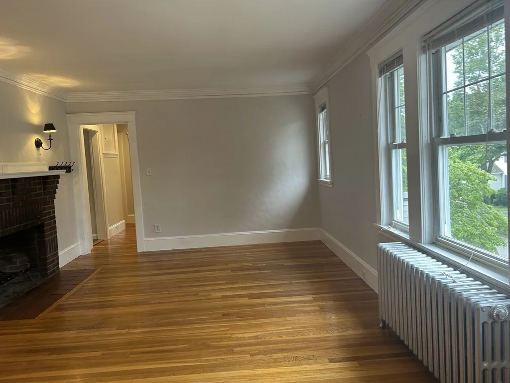 3 bed, 1 bath apartment for rent at 4 Harvard Rd Unit 0, Belmont — photo 13 of 36