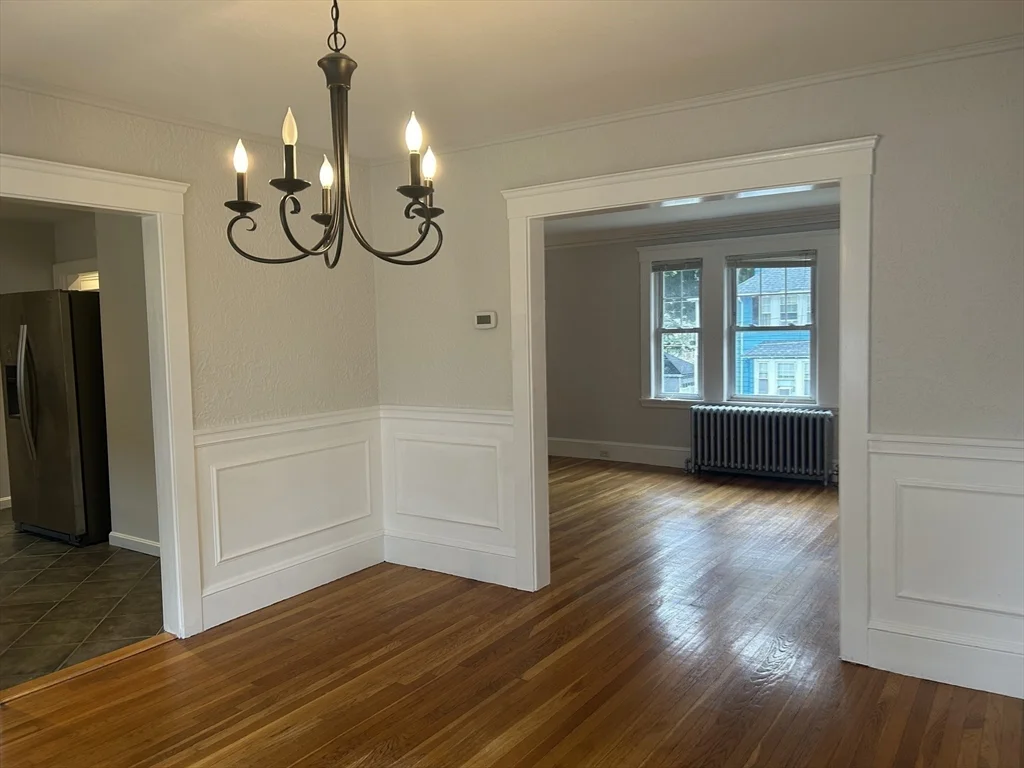 3 bed, 1 bath apartment for rent at 4 Harvard Rd Unit 0, Belmont — photo 17 of 36