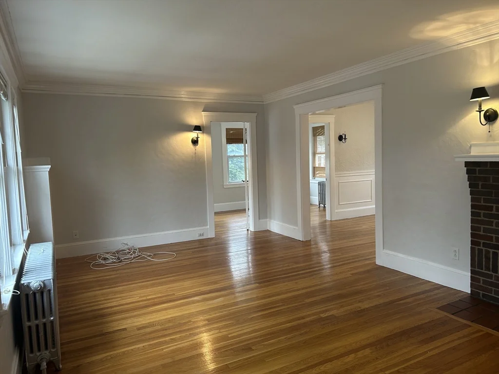 3 bed, 1 bath apartment for rent at 4 Harvard Rd Unit 0, Belmont — photo 9 of 36
