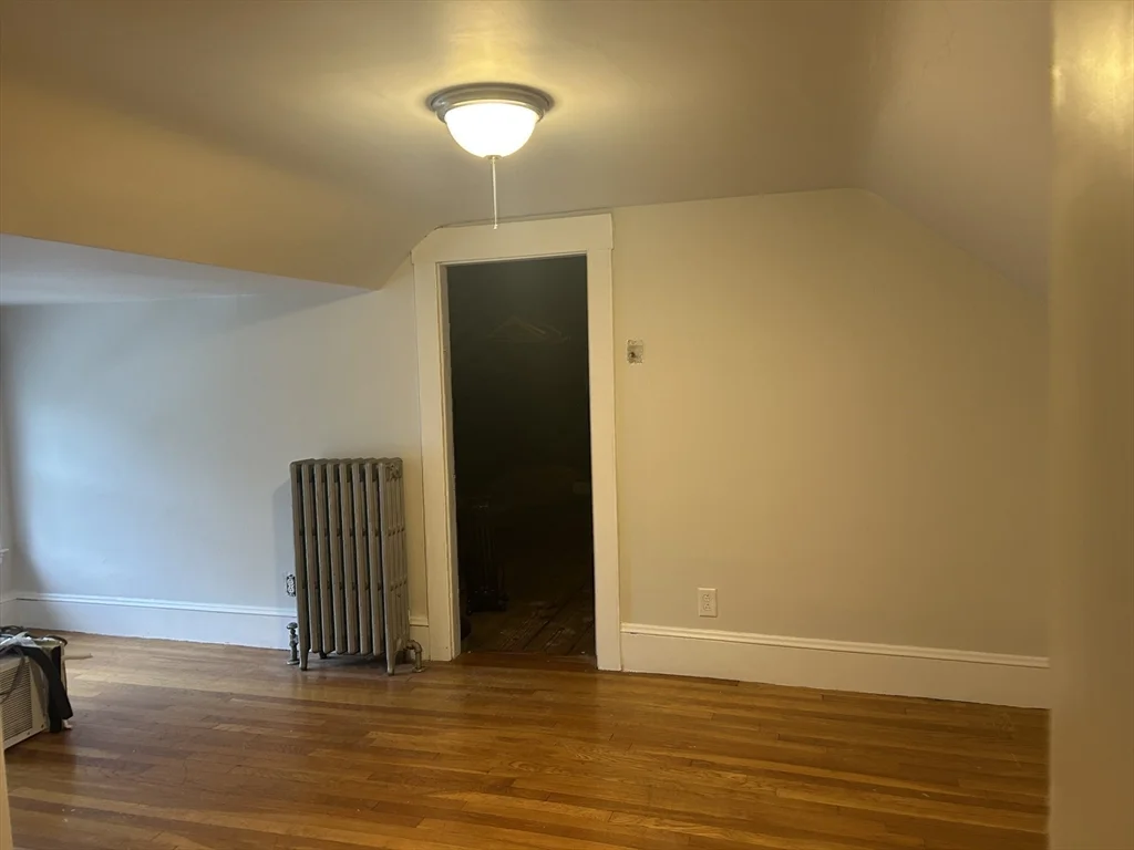 3 bed, 1 bath apartment for rent at 4 Harvard Rd Unit 0, Belmont — photo 34 of 36