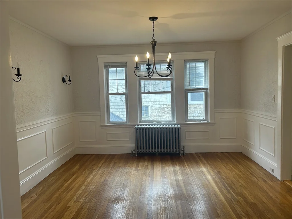 3 bed, 1 bath apartment for rent at 4 Harvard Rd Unit 0, Belmont — photo 18 of 36