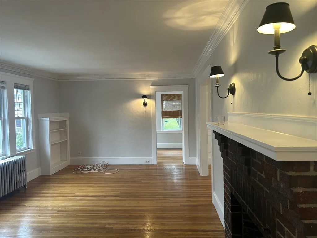 3 bed, 1 bath apartment for rent at 4 Harvard Rd Unit 0, Belmont — photo 11 of 36