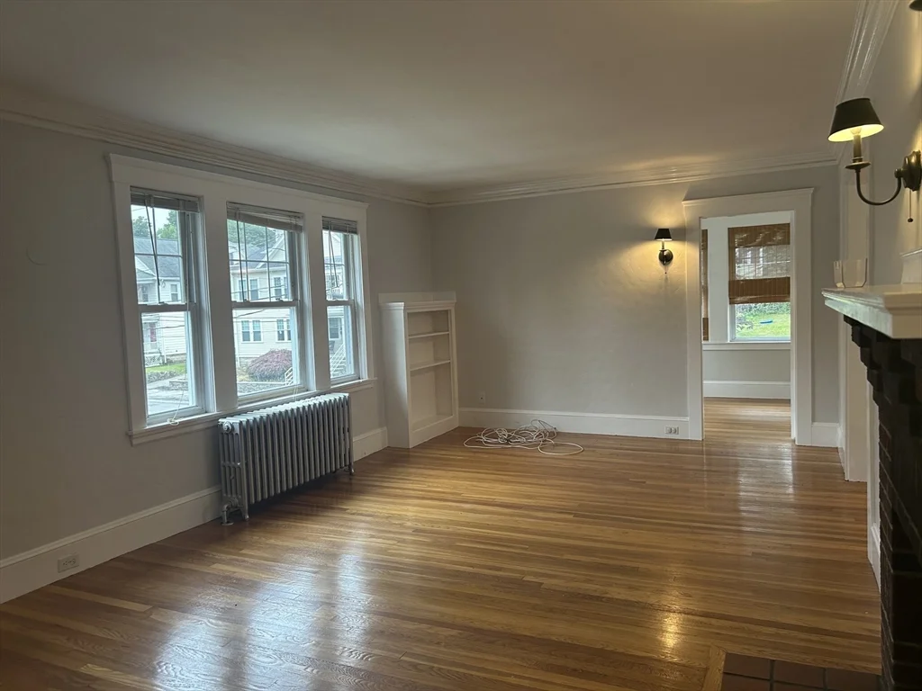 3 bed, 1 bath apartment for rent at 4 Harvard Rd Unit 0, Belmont — photo 10 of 36