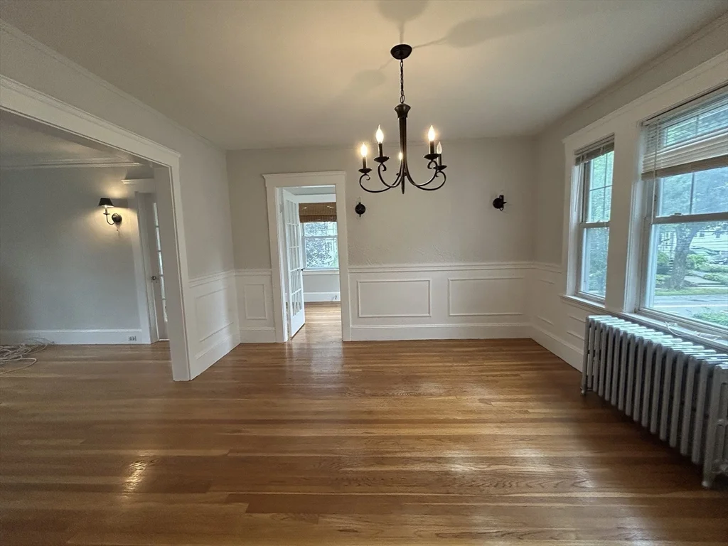 3 bed, 1 bath apartment for rent at 4 Harvard Rd Unit 0, Belmont — photo 16 of 36