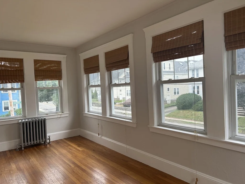 3 bed, 1 bath apartment for rent at 4 Harvard Rd Unit 0, Belmont — photo 23 of 36