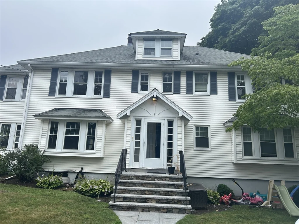 2 bed, 1 bath apartment for rent at 4 Harvard Rd Unit 1, Belmont — photo 1 of 23