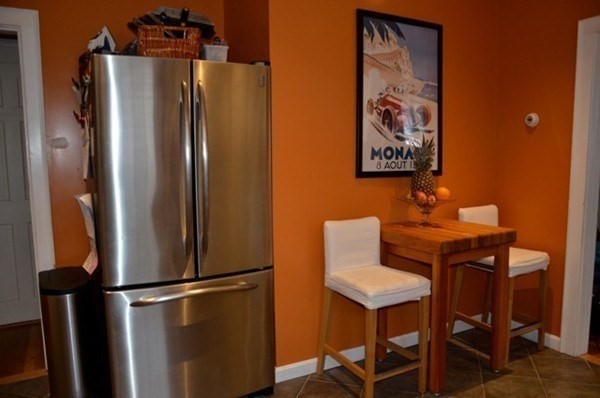3 bed, 1 bath apartment for rent at 4 Harvard Rd Unit 2, Belmont — photo 4 of 40
