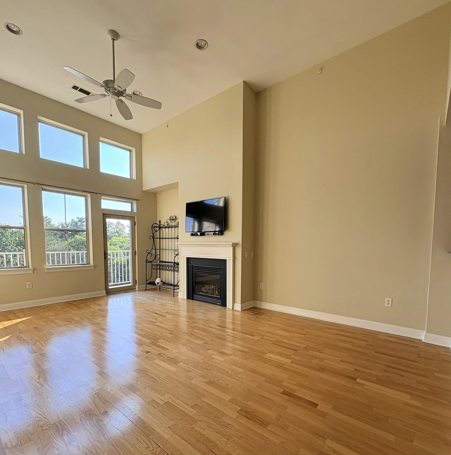 2 bed, 2 bath apartment for rent at 4 Harvest Dr Unit 311, North Andover — photo 2 of 22