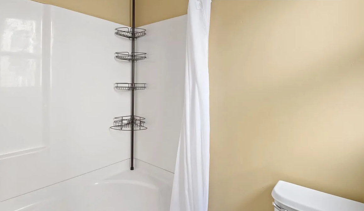 6 bed, 2 bath apartment for rent at 4 Haskell St, Allston — photo 10 of 32