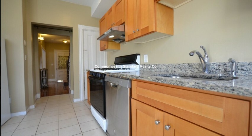 6 bed, 2 bath apartment for rent at 4 Haskell St, Allston — photo 30 of 32