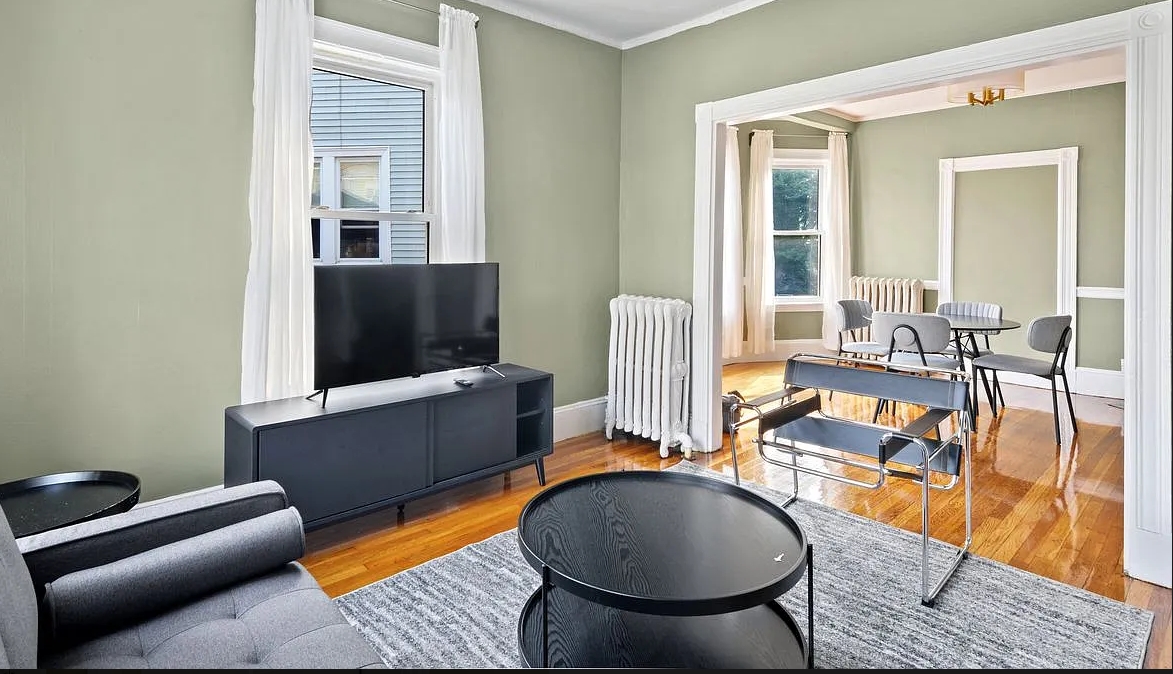 6 bed, 2 bath apartment for rent at 4 Haskell St Unit 6, Allston — photo 1 of 19