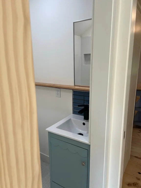 1 bed, 1 bath apartment for rent at 4 Haskell St Unit ADU, Gloucester — photo 26 of 35